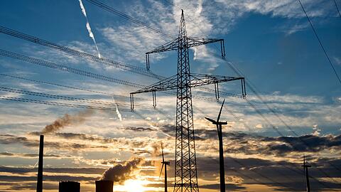 Bayern stellt Forderungen an die Umsetzung der Energiewende im Bund.