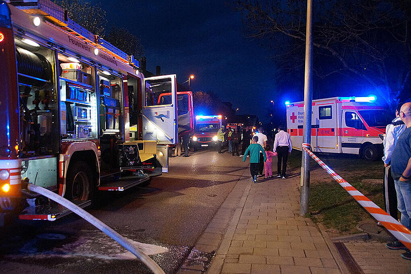 Die Bilder vom dramatischen Feuerwehreinsatz in Neutraubling.