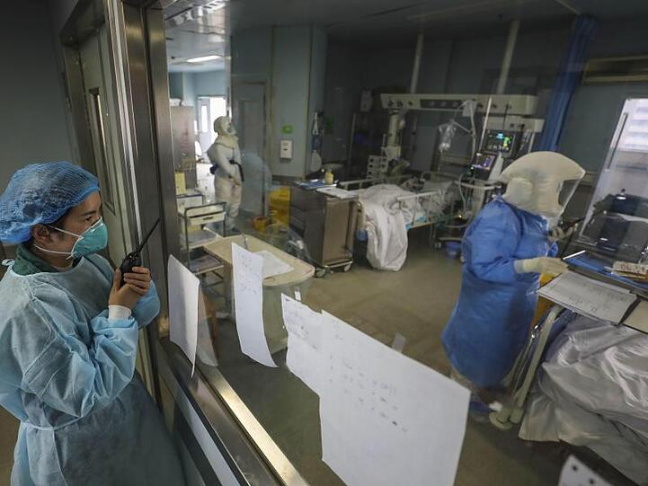Die schwer vom Coronavirus betroffene Provinz Hubei hat eingeräumt, dass es doch mehr Infizierte gibt.