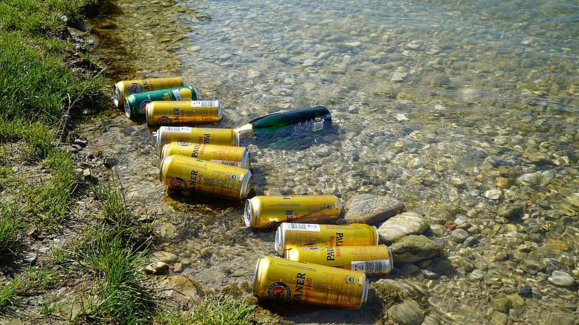 Für das Bier ist der Eisbach ein natürlicher Kühlschrank.