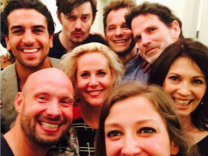 Elyas M'Barek gratuliert Regisseurin Anika Decker auf witzige Art zum 40. Geburtstag