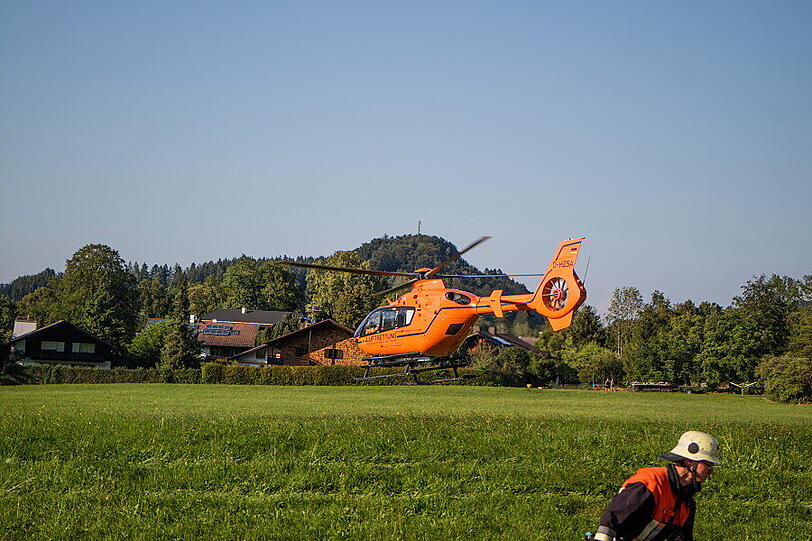 Auf der B20 bei Bayerisch Gmain kollidierten die beiden Motorräder frontal.