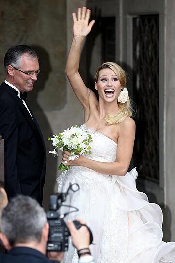 Weitere Bilder der Hochzeit von Michelle Hunziker und Tomaso Trussardi in der AZ-Klickstrecke.