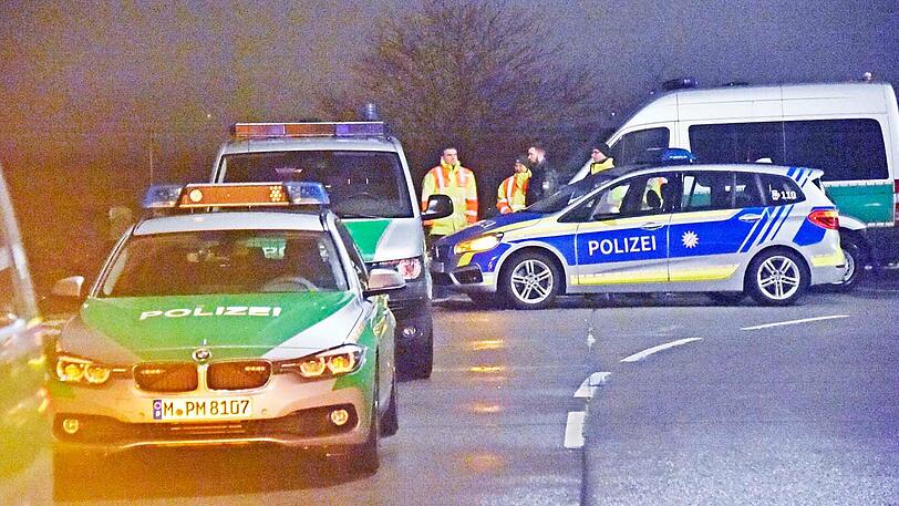 Der Fahrschüler stand unter Drogeneinfluss. Bei der Verfolgungsjagd waren mehrere Polizeiwagen beteiligt.