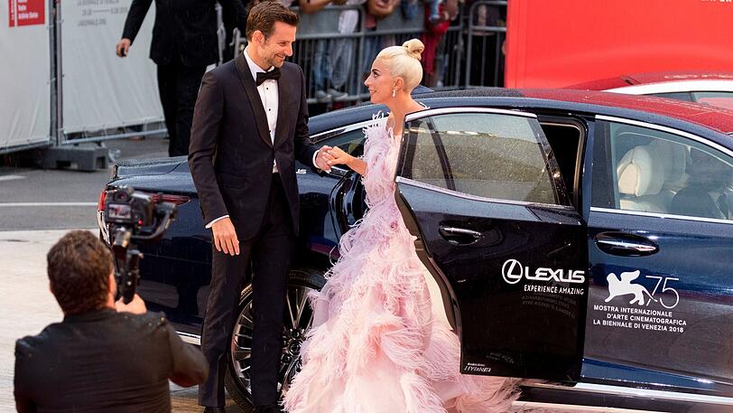Bradley Cooper und Lady Gaga