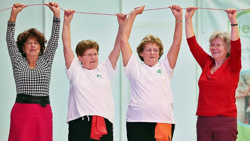 Fithalten ist auch im Alter wichtig, wie diese Damen vom Seniorensportverein Krostitz beweisen (Symbolbild). Fithalten ist auch im Alter wichtig, wie diese Damen vom Seniorensportverein Krostitz beweisen (Symbolbild).