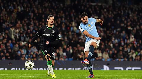Das Tor von Ilkay Gündogan (r) reichte nicht zum Sieg.