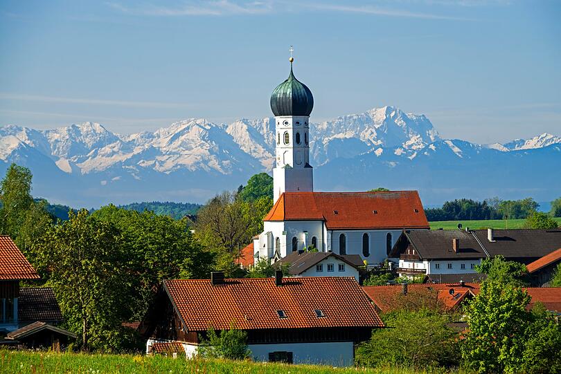 Pfarrkirche Maria Himmelfahrt in Münsing.
