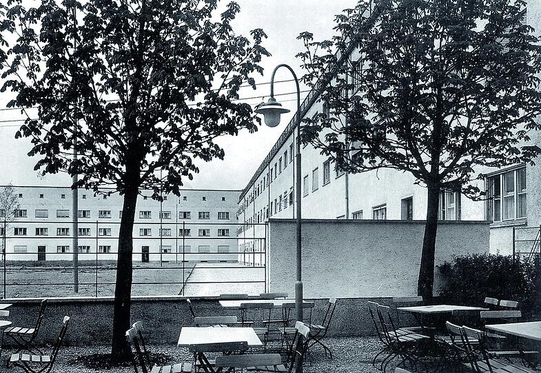 Der Innenhof der so genannten Post-Versuchssiedlung an der Arnulfstraße in den 1930er Jahren.