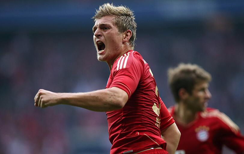 Mit 6:1 gegen Stuttgart verteidigt der FC Bayern die Tabellenführung verteidigt - und legt den besten Saisonstart seit fünf Jahren hin. Die Bilder vom Spiel