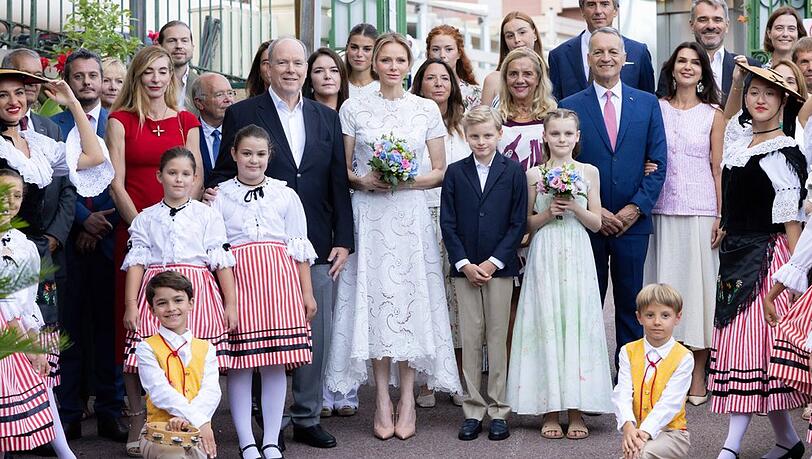 Charlène von Monaco mit ihrem Ehemann und ihren Zwillingen.