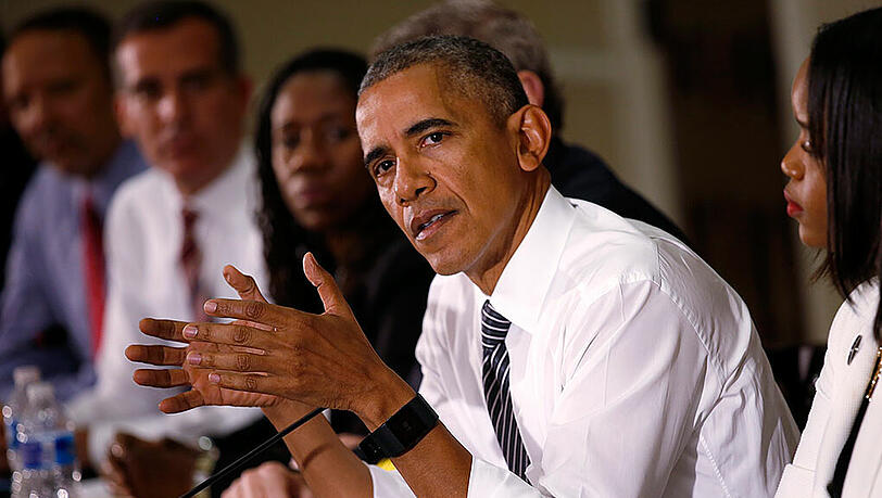 In den USA muss laut Obama noch viel zur Überwindung der Gräben zwischen der Polizei und der schwarzen Bevölkerung getan werden. In den USA muss laut Obama noch viel zur Überwindung der Gräben zwischen der Polizei und der schwarzen Bevölkerung getan werden.
