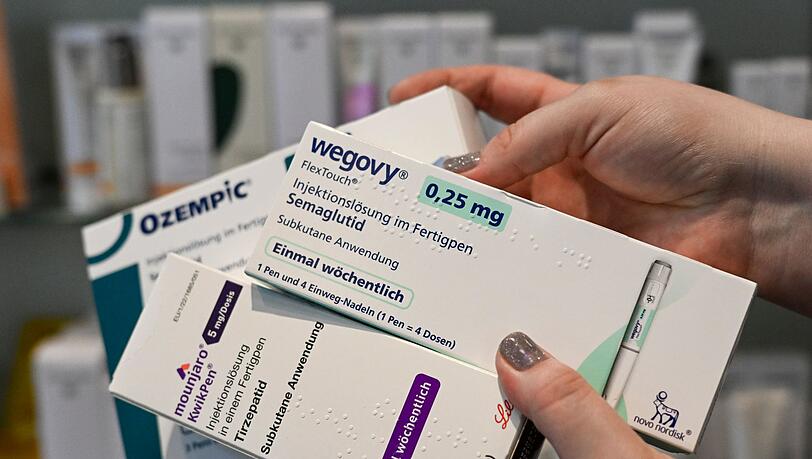 Vor allem Rezepte für Abnehmspritzen werden nach Angaben der Ermittler gefälscht. (Symbolbild)