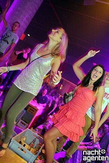 Am Freitag wurden 4 Jahre neraum gebürtig gefeiert! Mehr Bilder unter: www.nachtagenten.de