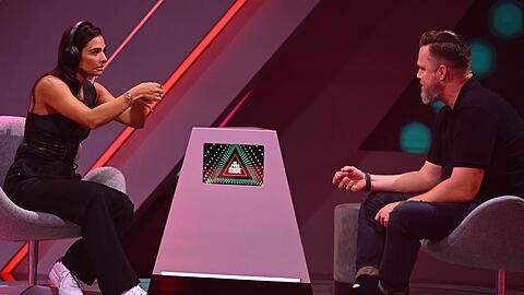 Amira Pocher ist in der Show "Die Pyramide" zu sehen.