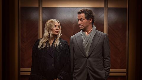 Der reiche Tech-Unternehmer Morgan Henderson (Dominic West) und die weltber&uuml;hmte Schauspielerin Carla Duval (Sienna Miller) lassen sich scheiden - was soll schon schiefgehen?