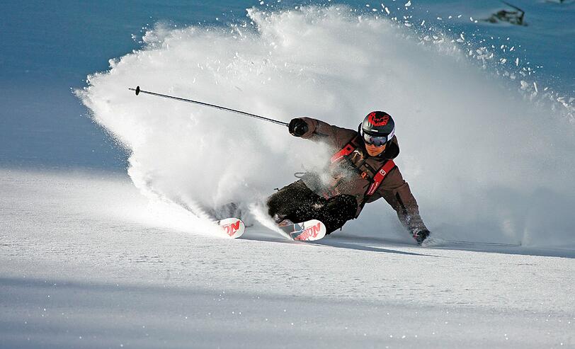 Der Neuschnee sei "ideal" zum Skifahren.