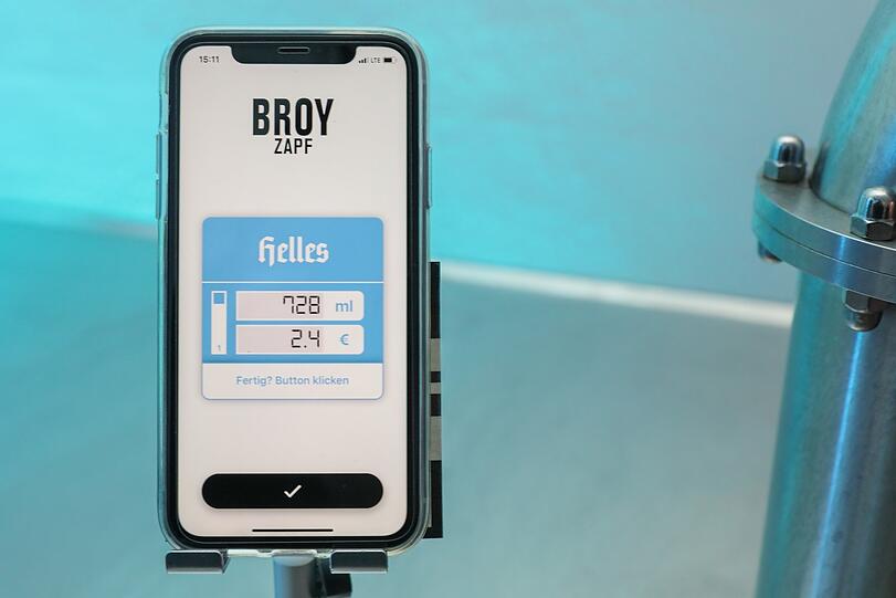 Das Handy als Zapfanzeiger.