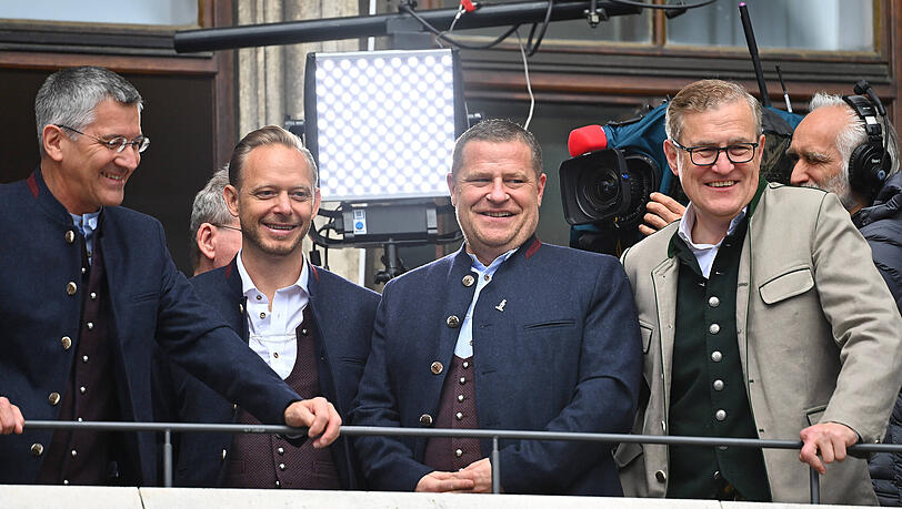 F&uuml;hrungsetage des FC Bayern (v.l.): Pr&auml;sident Herbert Hainer, die Vorst&auml;nde Rouven Kasper und Max Eberl sowie CEO Jan-Christian Dreesen.