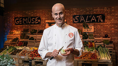 Bei Masterchef sucht Ralf Zacherl den nächsten Spitzenkoch. Mit uns hat er über die Show gesprochen.