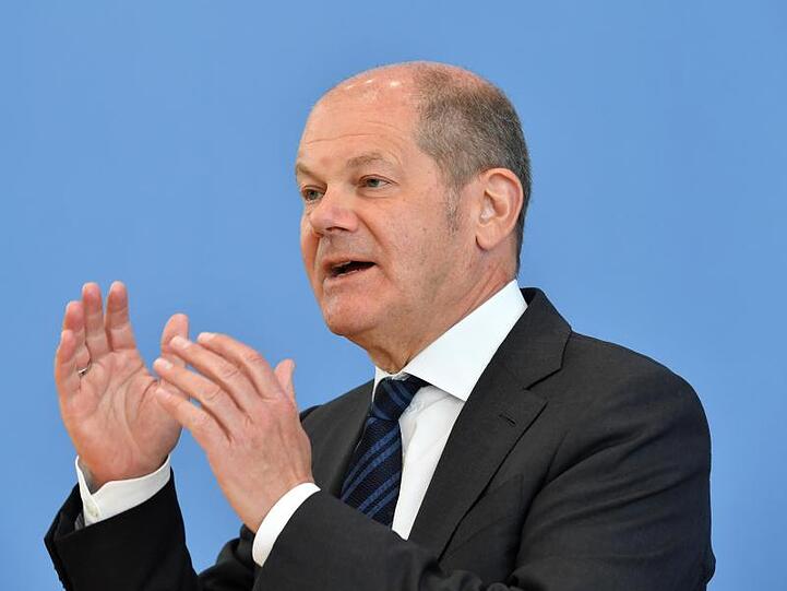 Bundesfinanzminister Olaf Scholz hatte vor der Sitzung der EU-Finanzminister für verschiedene "Instrumente der Solidarität" geworben, lehnt aber Corona-Bonds ab.