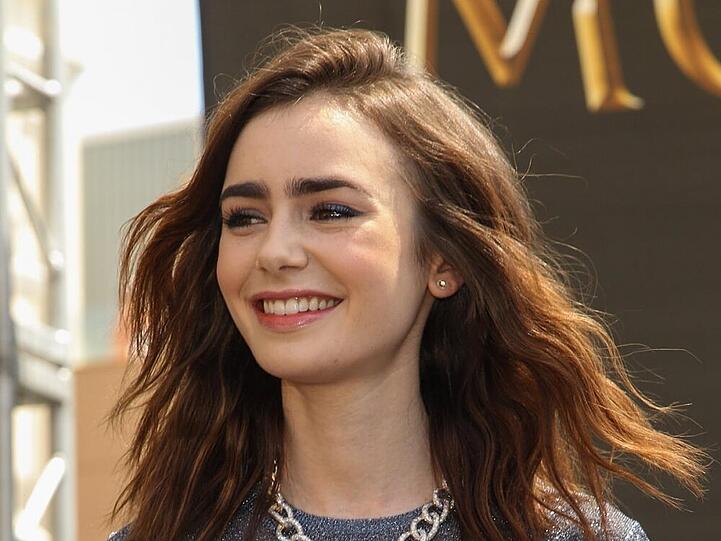 Die britische Schauspielerin Lily Collins ist "der gefährlichste Promi" im www