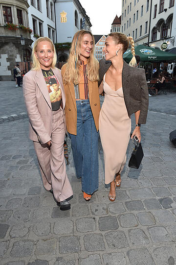 Daniela Giller, Verena Ofarim und Viktoria Rader