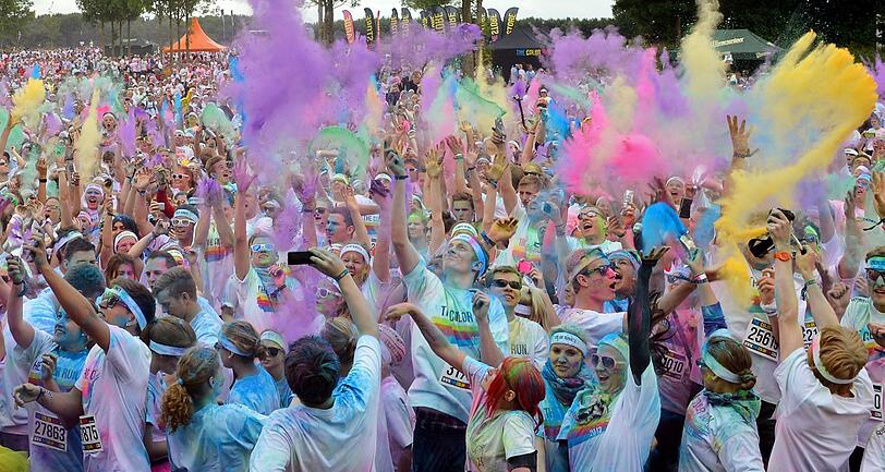 Bunter geht's nicht: Der Color Run in Riem. Die Bilder.