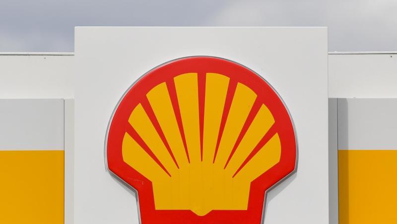 Das Logo der Shell Oil Company an einer Tankstelle. Der Öl- und Gasmulti Shell schreibt infolge der Corona-Krise massive Verluste. Das Logo der Shell Oil Company an einer Tankstelle. Der Öl- und Gasmulti Shell schreibt infolge der Corona-Krise massive Verluste.