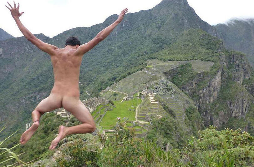 Macchupichu im Adamskostüm aus der Vogelperspektive.