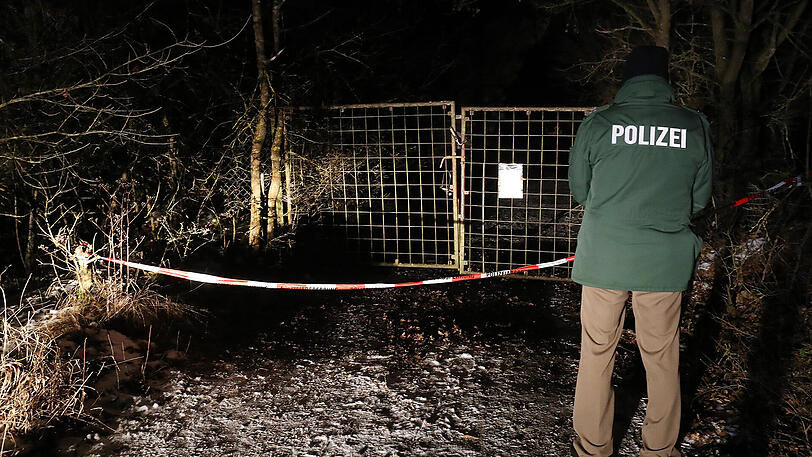 Die toten Teenager waren in einer Gartenlaube erstickt.