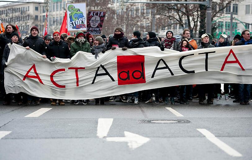 Rund 16000 Menschen demonstrierten in München am Samstag gegen das Acta-Abkommen.