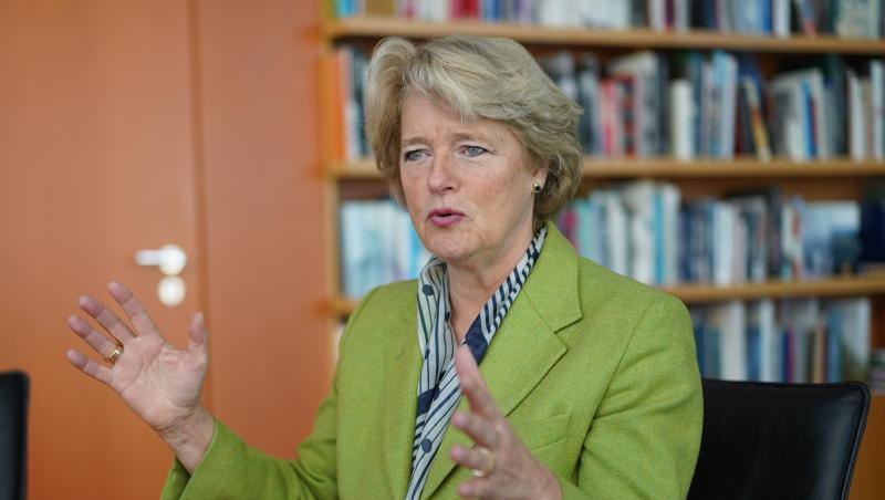Monika Grütters, Kulturstaatsministerin, unterstützt Frauen in Führungspositionen. Monika Grütters, Kulturstaatsministerin, unterstützt Frauen in Führungspositionen.