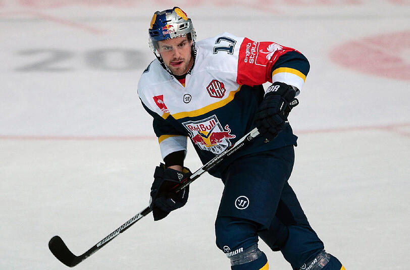 EHC-Stürmer Brooks Macek
