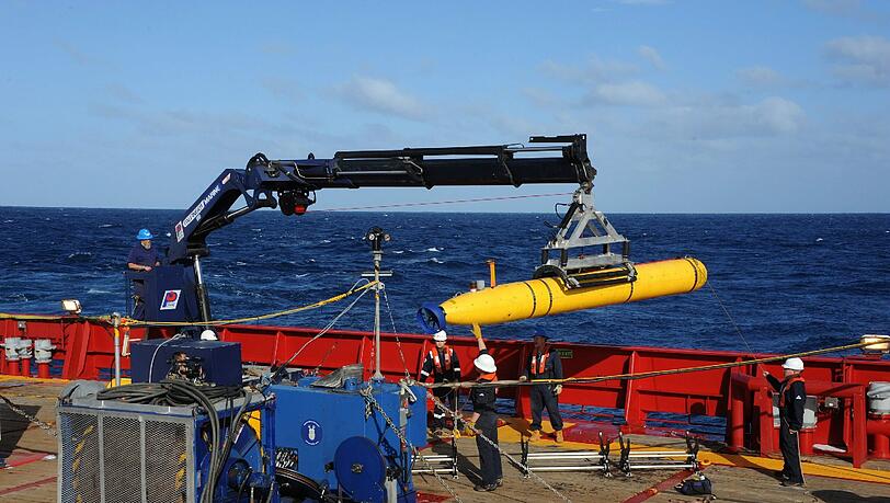 Letzte Hoffnung: U-Boote kommen auf der Suche nach dem Wrack von Flug MH370 zum Einsatz. Letzte Hoffnung: U-Boote kommen auf der Suche nach dem Wrack von Flug MH370 zum Einsatz.