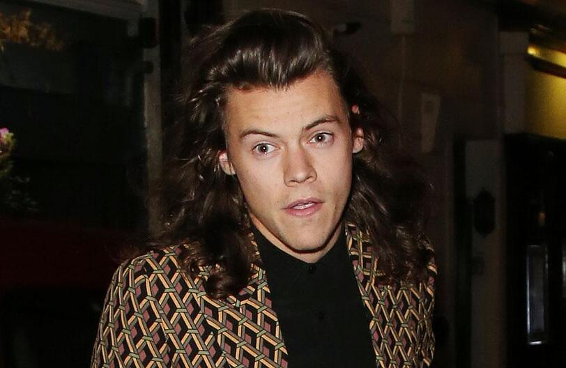 Harry Styles hat wieder ein neues Tattoo.