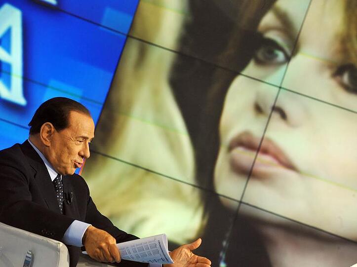 Silvio Berlusconi sieht sich als Opfer.