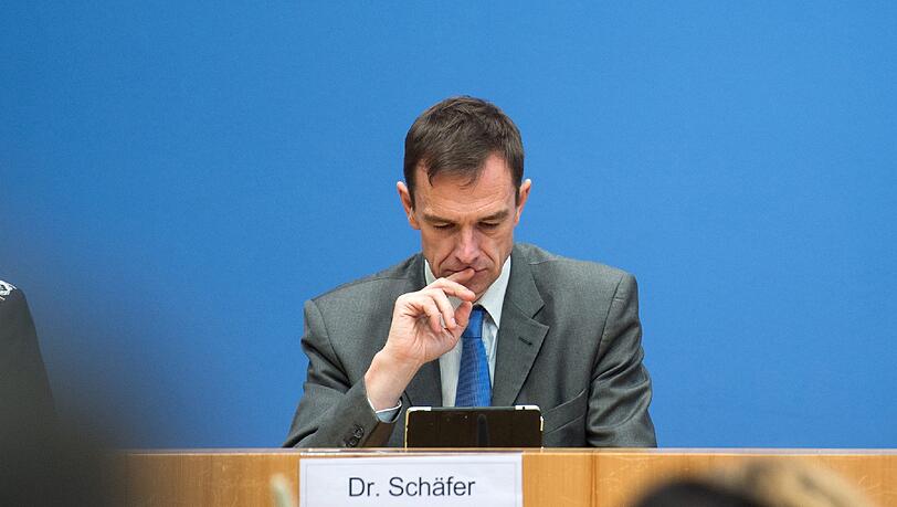 Sprecher des Auswärtigen Amtes, Martin Schäfer: Die Bundesregierung sieht noch nicht alle Voraussetzungen für eine Visumfreiheit türkischer Bürger in der EU erfüllt. Foto: Bernd von Jutrczenka/Archiv Sprecher des Auswärtigen Amtes, Martin Schäfer: Die Bundesregierung sieht noch nicht alle Voraussetzungen für eine Visumfreiheit türkischer Bürger in der EU erfüllt. Foto: Bernd von Jutrczenka/Archiv