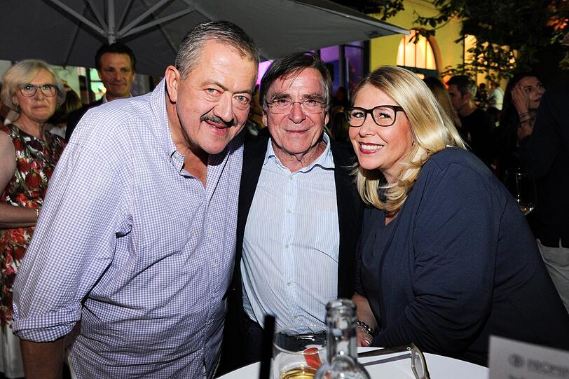 Joseph Hannesschläger mit Freundin Bettina Geyer und Elmar Wepper