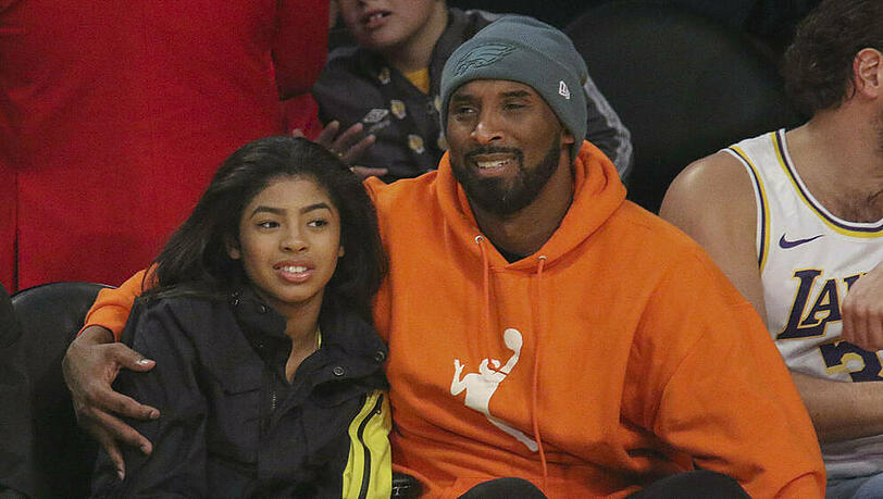 Kobe und Gianna Bryant sind am 26. Januar bei einem Hubschrauberabsturz ums Leben gekommen. Kobe und Gianna Bryant sind am 26. Januar bei einem Hubschrauberabsturz ums Leben gekommen.