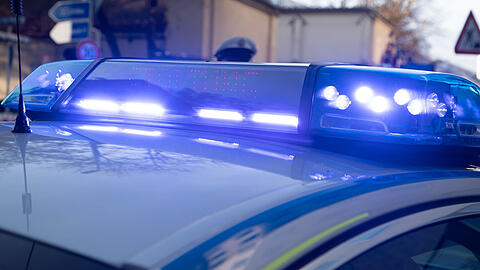 Die Polizei sperrte nach dem Unfall die Planegger Straße für über fünf Stunden. (Symbolbild)