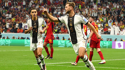 Alle lieben Lücke! Niclas Füllkrug rettet gegen Spanien mit seinem erlösenden Tor zum 1:1 die nach der Japan-Pleite angeknackste Ehre der deutschen Nationalmannschaft.