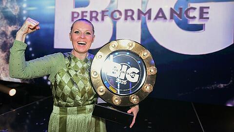 Patricia Kelly gewinnt als Adele "Big Performance"