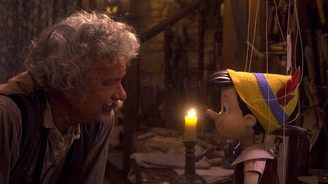 Disney+ hat ein erstes Bild von Tom Hanks als Geppetto in "Pinocchio" veröffentlicht.