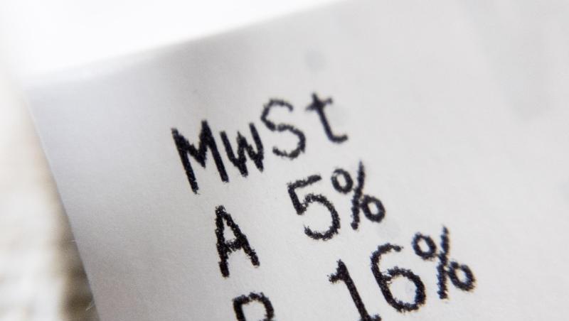 Die gesenkten Mehrwertsteuersätze von 16 bzw. 5 Prozent werden auf dem Einkaufsbeleg ausgewiesen. Die gesenkten Mehrwertsteuersätze von 16 bzw. 5 Prozent werden auf dem Einkaufsbeleg ausgewiesen.