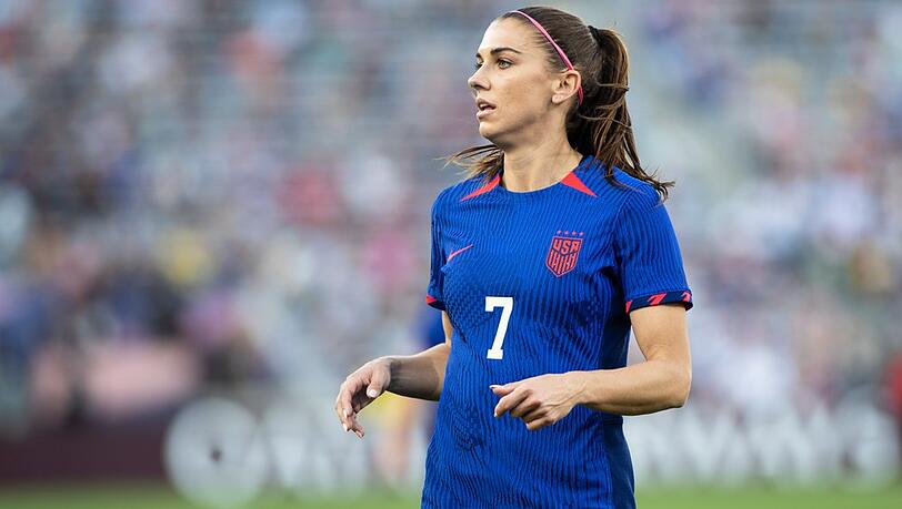 Die ehemalige Fu&szlig;ballerin Alex Morgan ist nun eine zweifache Mutter.