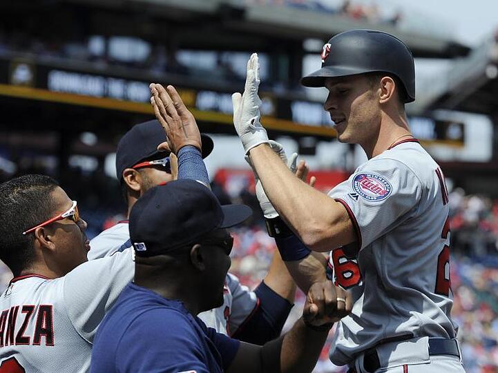 Deutscher Erfolgsgarant in den USA: Baseball-Profi Max Kepler (r).