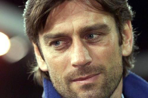 Ex-Bayer Oliver Kreuzer arbeitet seit Ende Mai 2011 als Sportdirektors des Zweitligisten Karlsruher SC.
