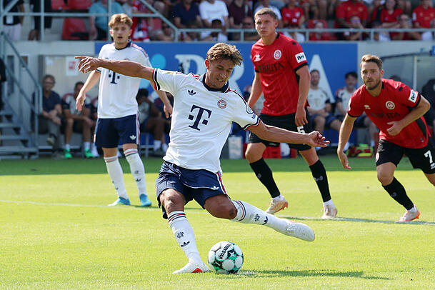 Tom Bischof erzielte per Elfer das zwischenzeitliche 1:1. Tom Bischof erzielte per Elfer das zwischenzeitliche 1:1.
