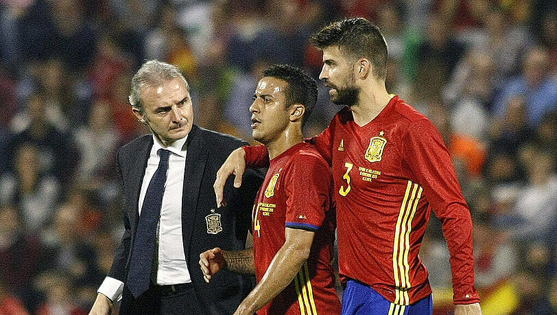 Thiago verletzte sich im Test gegen England am Knie Thiago verletzte sich im Test gegen England am Knie